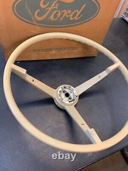 1965 66 Ford Mustang Steering Wheel Cream FOMOCO C5ZZ-3600 FASTBACK CONVERTIBLE