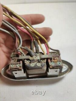 1957 58 59 60 Lincoln Continental Six Way Power Seat Switch NICE  
 <br/>
	Traduction: 1957 58 59 60 Lincoln Continental Six Way Power Seat Switch NICE