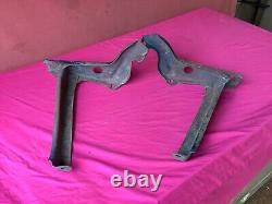 1960 Pontiac Arrière Bumper Brackets. Paire Originale