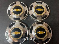 1973-1987 Chevy 1/2 Ton Truck Dog Dish Hubcaps Wheel Covers 10.5 Oem Set Of 4	
<br/>	1973-1987 Chevrolet 1/2 Ton Truck Dog Dish Enjoliveurs de roue de moyeu 10,5 OEM Ensemble de 4