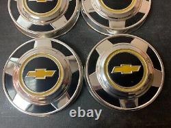 1973-1987 Chevy 1/2 Ton Truck Dog Dish Hubcaps Wheel Covers 10.5 Oem Set Of 4	 <br/> 

1973-1987 Chevrolet 1/2 Ton Truck Dog Dish Enjoliveurs de roue de moyeu 10,5 OEM Ensemble de 4