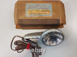 Lampe de travail spot GM Buick 12 volts à main en métal vintage accessoire 981303.