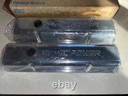 NOS GM Small Block Chevy Valve Covers - Couvre-soupapes pour moteur GM Small Block Chevy NOS
